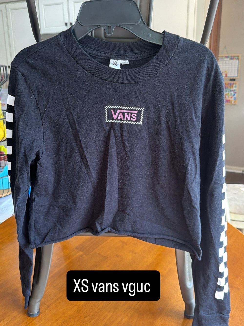 Vans off the wall black cropped tee
